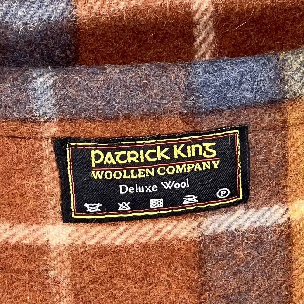 Patrick King Woollen Co. Deluxe Wool Tartan Plaid Scarf Pockets Fringe Preppy